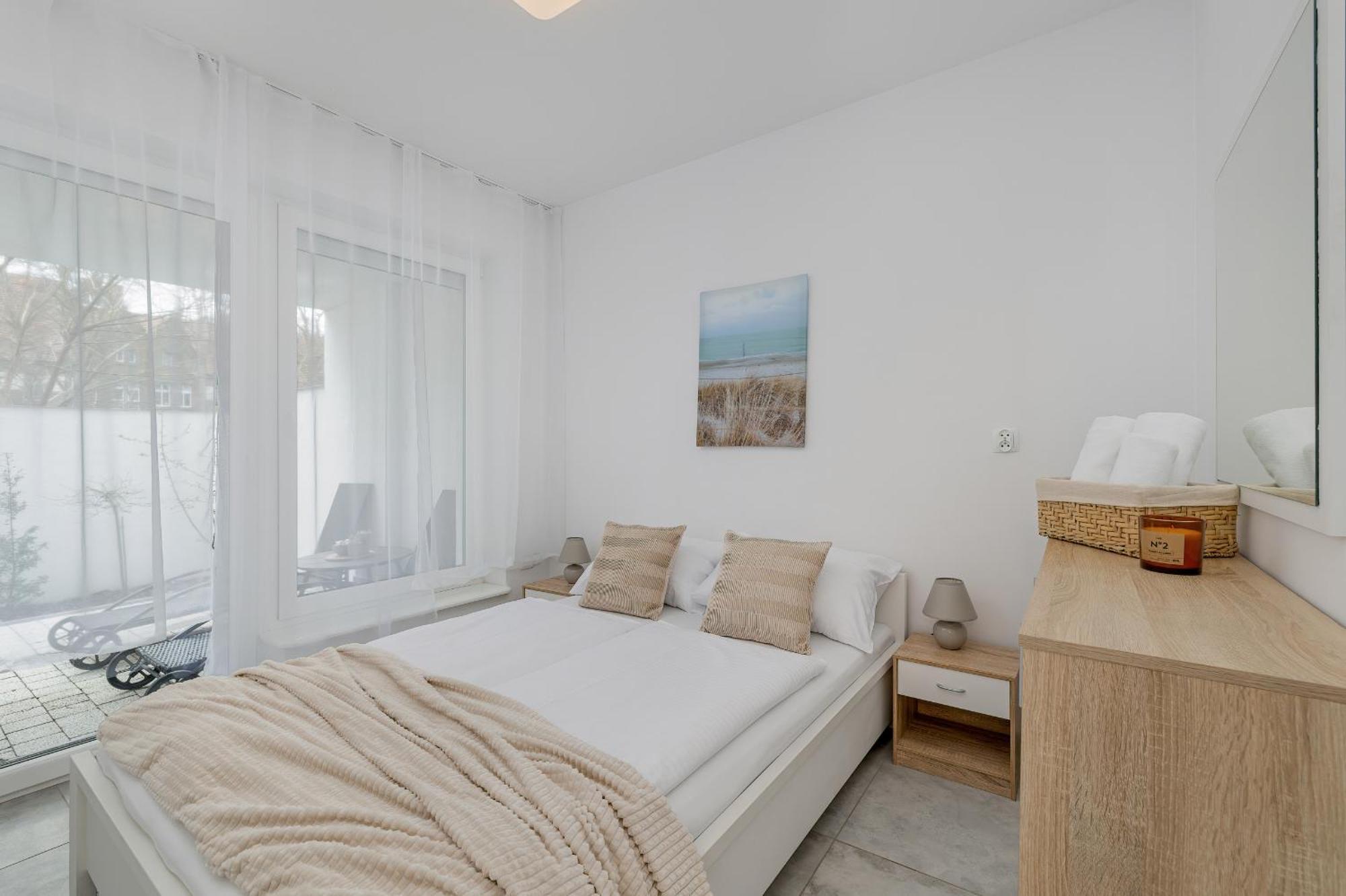 Family Apartments Herberta With Terrace And Parking By Rent Like Home Świnoujście Exterior foto